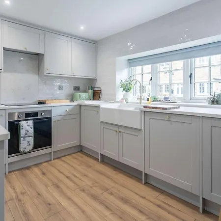 Cosy 2-bed In By Mcpi Hosting, Perfect For Families, Couples And Friends Holiday home Knaresborough