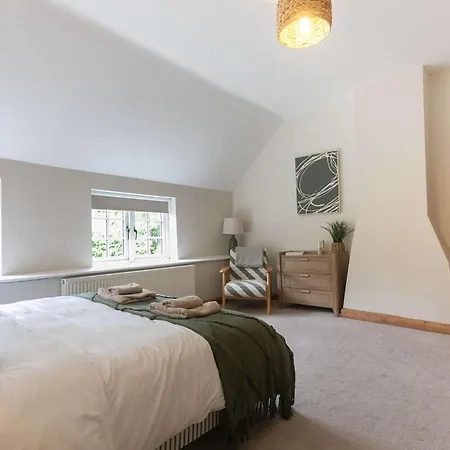 Cosy 2-bed In By Mcpi Hosting, Perfect For Families, Couples And Friends