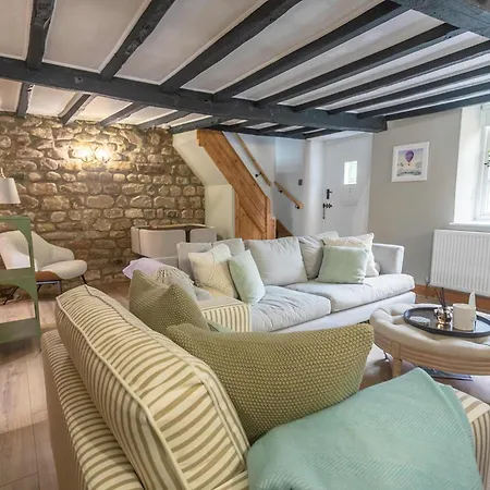 Cosy 2-bed In By Mcpi Hosting, Perfect For Families, Couples And Friends