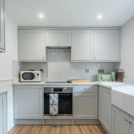 Holiday home Cosy 2-bed In By Mcpi Hosting, Perfect For Families, Couples And Friends